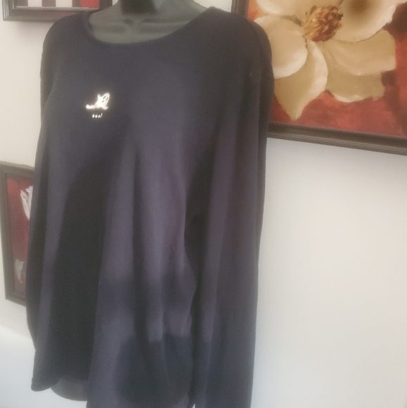 5/$20 Old Navy Halloween Shirt - Picture 4 of 8